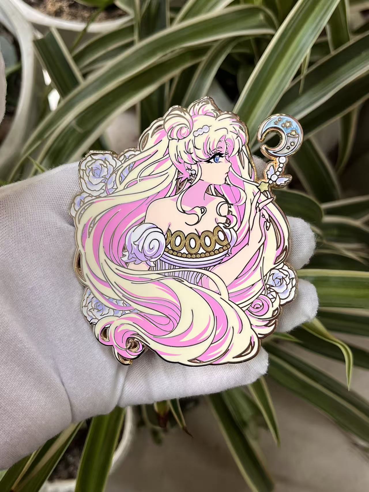 [LIMITED EDITION] Sailor Moon Serenity Enamel Pin